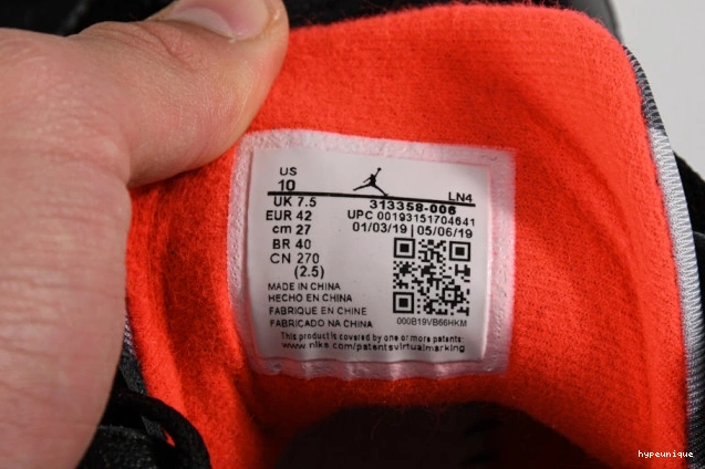 HYPE 7 313358-006 Jordan Black Retro Patent Air 0813